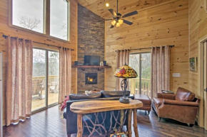 Scenic Cabin with Hot Tub - 15 Mins to Bryson City!